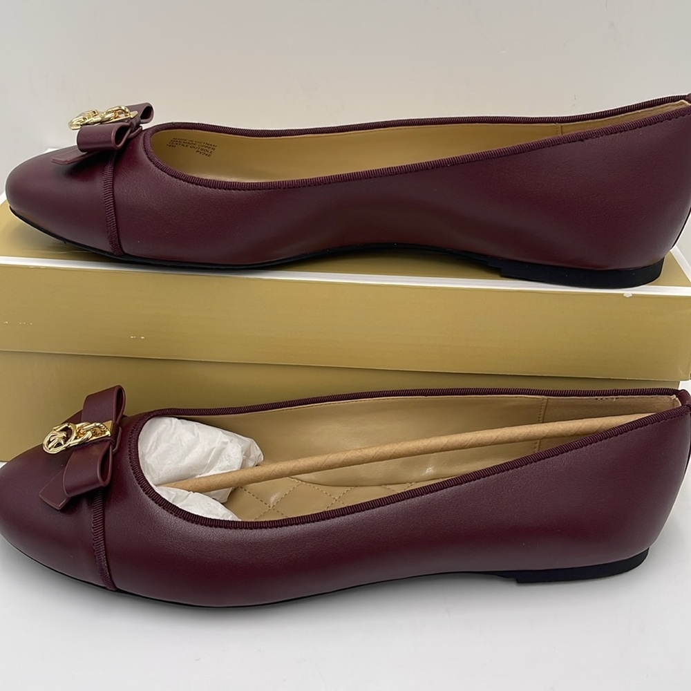 MICHAEL KORS HONEY BALLET FAUX LEATHER
49H3HNFP1L
OXBLOOD - Picture 3 of 16